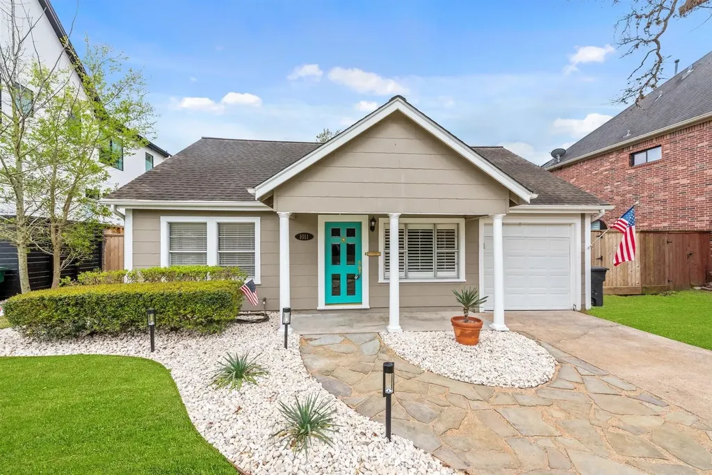 1011 W 41st Street Houston TX 77018