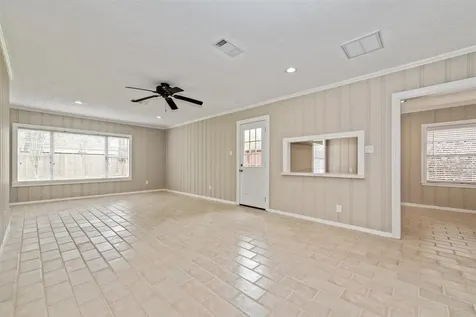 1011 W 41st Street Houston TX 77018