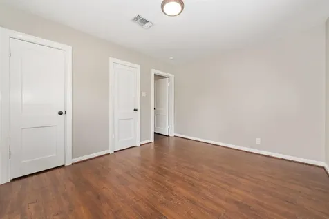 1011 W 41st Street Houston TX 77018