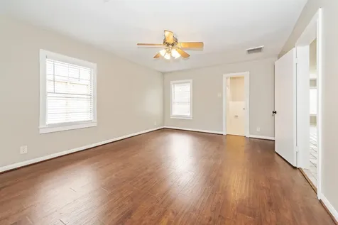 1011 W 41st Street Houston TX 77018