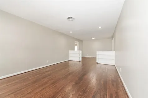 1011 W 41st Street Houston TX 77018