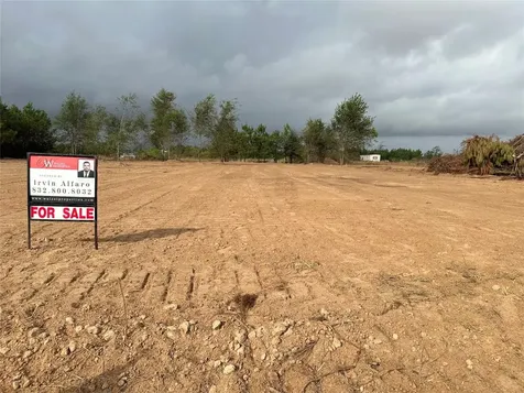 1195 Road 5705 Cleveland TX 77327