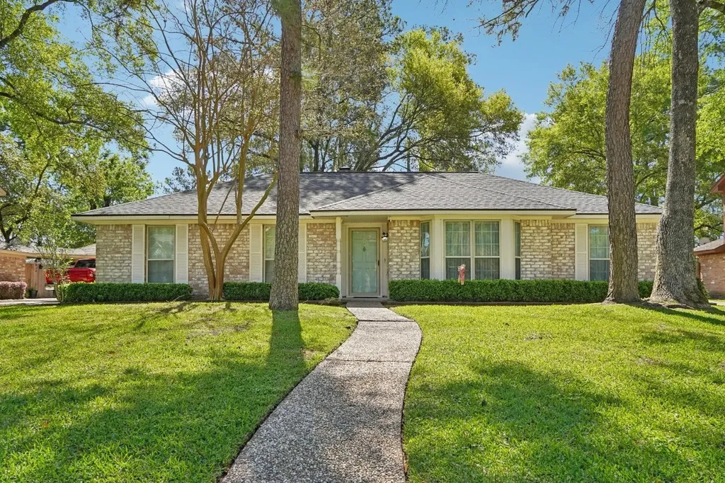 5923 Pinewood Springs Drive Houston TX 77066