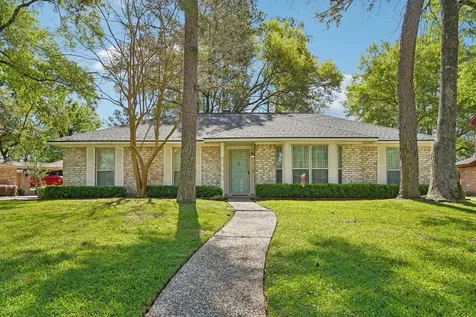 5923 Pinewood Springs Drive Houston TX 77066