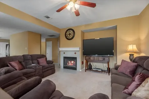 13134 Woodtrek Lane Houston TX 77015