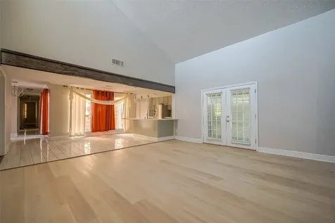 6363 Ivyknoll Drive Houston TX 77035