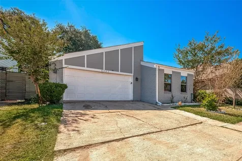 6363 Ivyknoll Drive Houston TX 77035