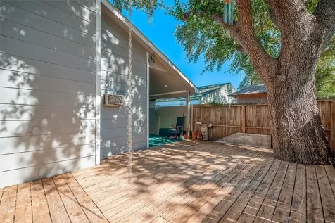 6363 Ivyknoll Drive Houston TX 77035