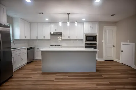 5119 Green Springs Drive Houston TX 77066