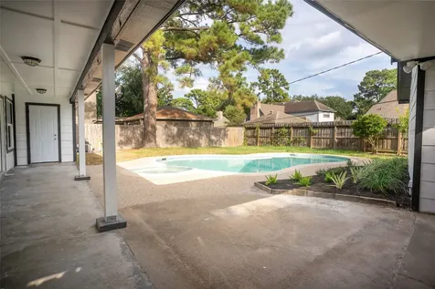5119 Green Springs Drive Houston TX 77066