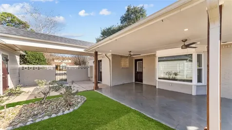 11002 Renwick Drive Houston TX 77096