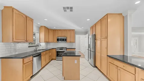 11002 Renwick Drive Houston TX 77096