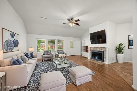 3826 Pin Oak Drive N Pearland TX 77581