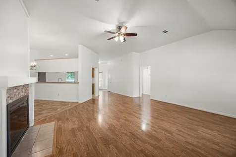 3826 Pin Oak Drive N Pearland TX 77581