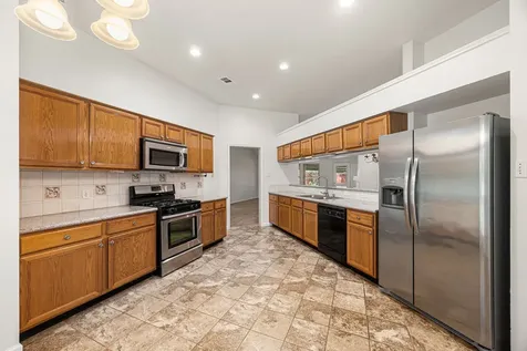 3826 Pin Oak Drive N Pearland TX 77581