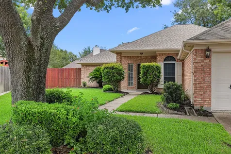 3826 Pin Oak Drive N Pearland TX 77581