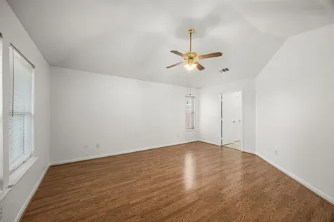 3826 Pin Oak Drive N Pearland TX 77581
