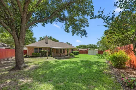 3826 Pin Oak Drive N Pearland TX 77581