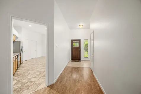3826 Pin Oak Drive N Pearland TX 77581