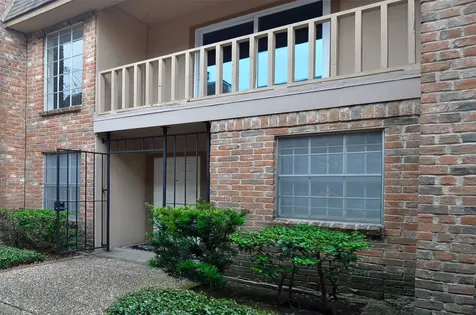 5524 Beverlyhill Street 2 Houston TX 77056