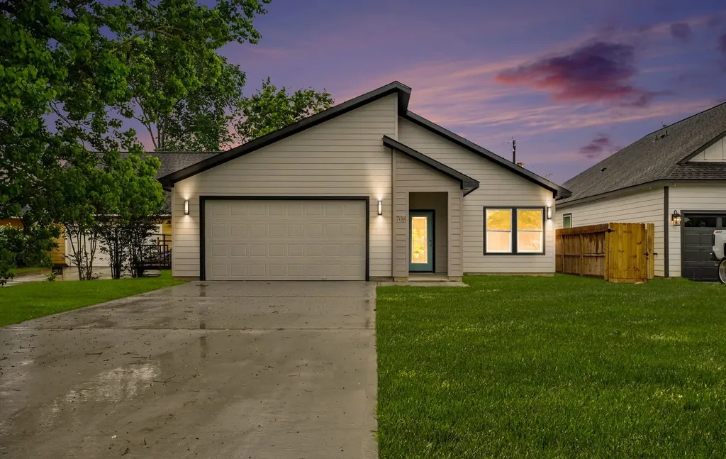 708 S Carroll Street La Porte TX 77571