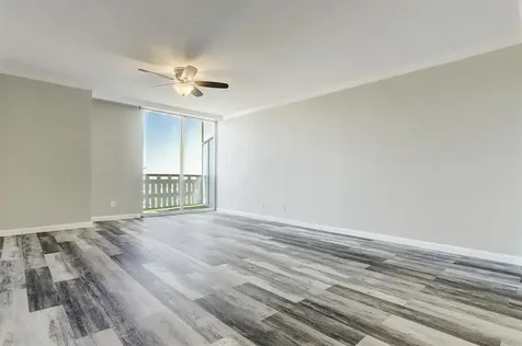 2016 Main Street 2204 Houston TX 77002