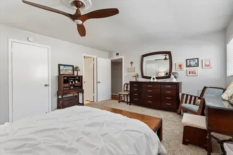 2101 Fountain View Drive 62 Houston TX 77057
