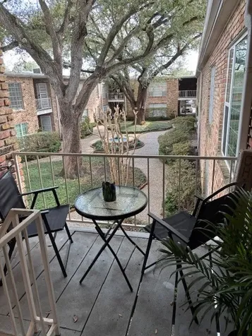 2101 Fountain View Drive 62 Houston TX 77057