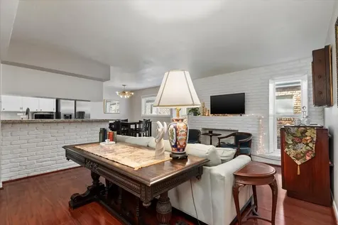2101 Fountain View Drive 62 Houston TX 77057