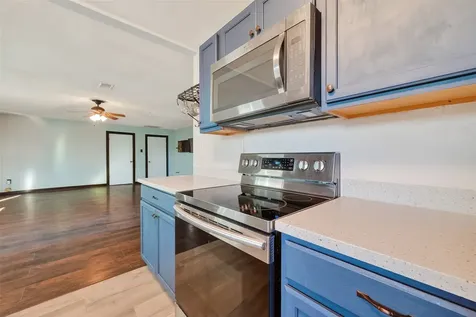 1910 Duncan Drive Oyster Creek TX 77541