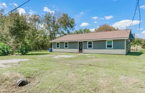 1910 Duncan Drive Oyster Creek TX 77541