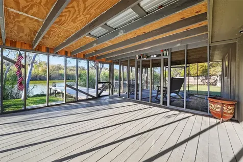 1910 Duncan Drive Oyster Creek TX 77541