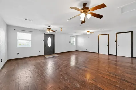 1910 Duncan Drive Oyster Creek TX 77541
