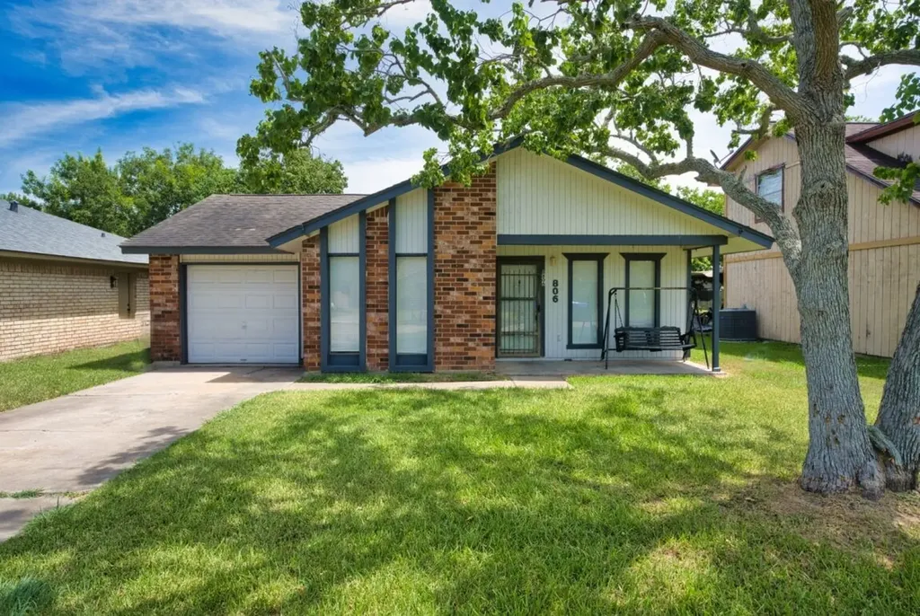 1806 N Avenue N Freeport TX 77541