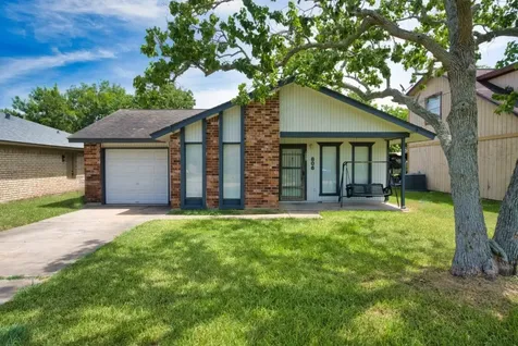 1806 N Avenue N Freeport TX 77541