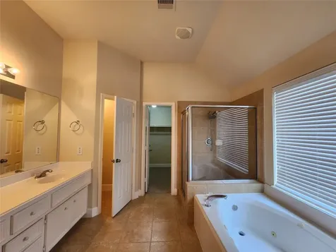 4100 Blossom Street Houston TX 77007