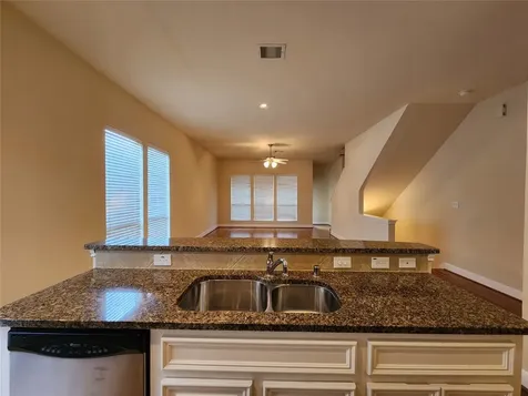4100 Blossom Street Houston TX 77007