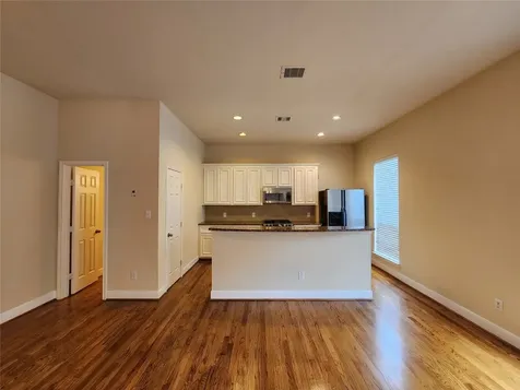 4100 Blossom Street Houston TX 77007