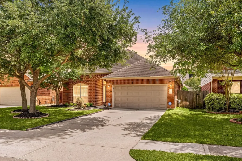 2911 Empire Oaks Lane Katy TX 77494