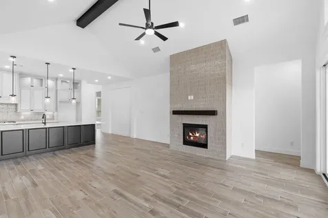 609 Gunner Drive Montgomery TX 77316