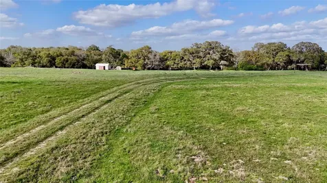 494 County Road 217c Schulenburg TX 78956