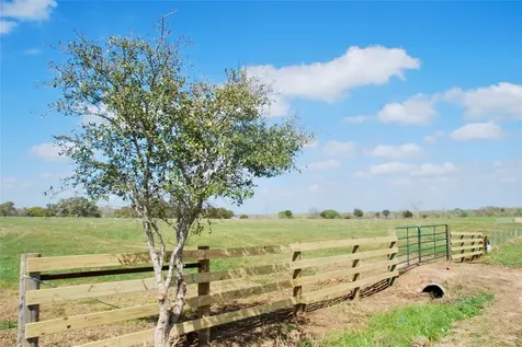 494 County Road 217c Schulenburg TX 78956
