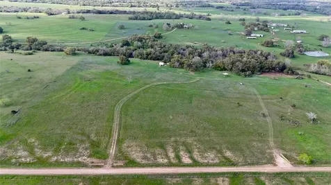 494 County Road 217c Schulenburg TX 78956