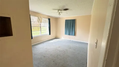 116 W Mahan Street Richwood TX 77531