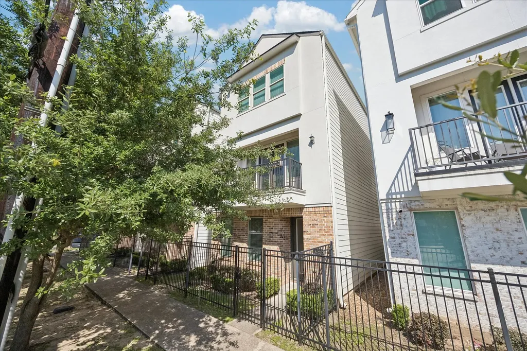 4107 Austin Street Houston TX 77004