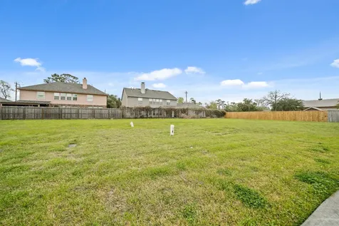 1202 Hilshire Villa Drive Hilshire Village TX 77055