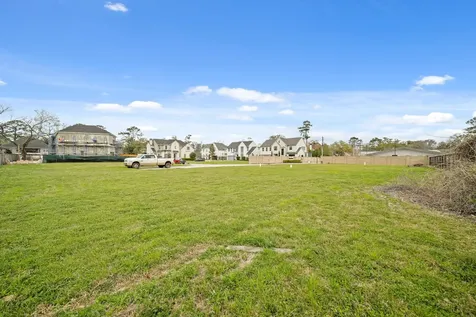 1202 Hilshire Villa Drive Hilshire Village TX 77055