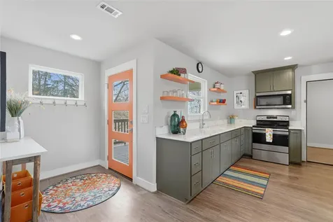 318 Little Dove Livingston TX 77351