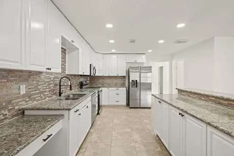 6711 Pickett Drive Richmond TX 77469