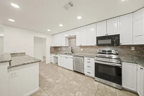 6711 Pickett Drive Richmond TX 77469